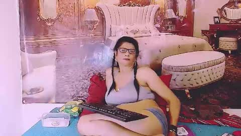 Femiez online show from 19, 5, 2026