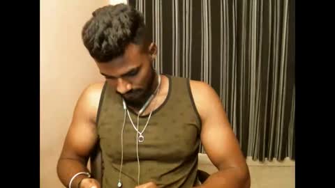 Snapshot of indianbull2023 chatting on 17, 5, 2026 indian slim boy with big for u online show from 17, 5, 2026