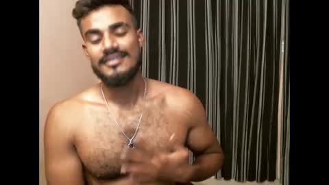 Snapshot of indianbull2023 chatting on 19, 5, 2026 indian slim boy with big for u online show from 19, 5, 2026
