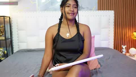 LITTLE AINHOA  online show from 4, 5, 2026