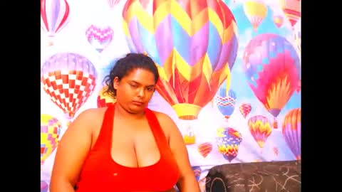 Snapshot of indianfairy07 chatting on 12, 12, 2024 natasha online show from 12, 12, 2024