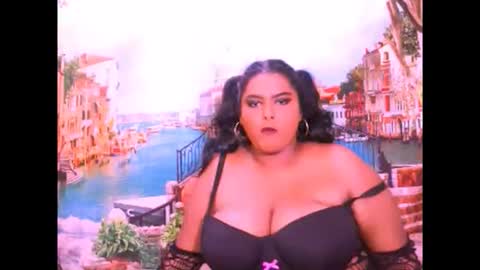 Snapshot of indianfairy4u chatting on 5, 12, 2025 natasha online show from 5, 12, 2025