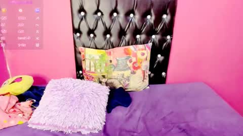 PARADISEQUEEN online show from 7, 12, 2024