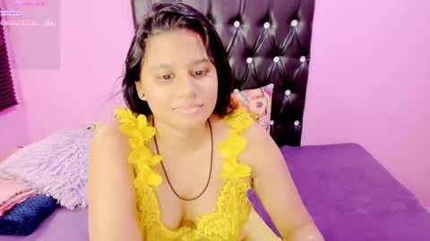 PARADISEQUEEN online show from 4, 1, 2025