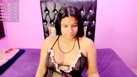 PARADISEQUEEN online show from 30, 1, 2025