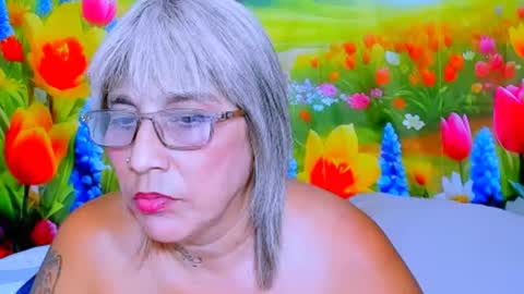 indianroxy27 online show from 17, 6, 2026