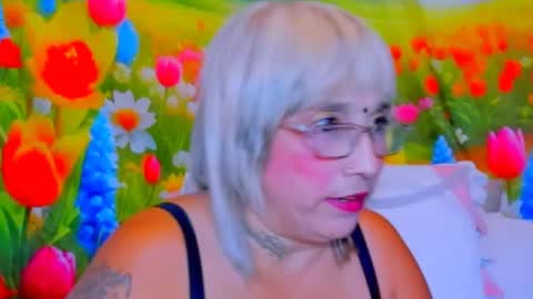 indianroxy27 online show from 19, 6, 2026