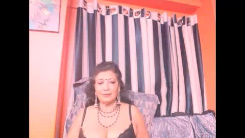 Snapshot of indiansarika65 chatting on 10, 12, 2024 indiansarika65 online show from 10, 12, 2024