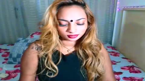 Snapshot of indiansecretlove20 chatting on 27, 9, 2025 goddess online show from 27, 9, 2025
