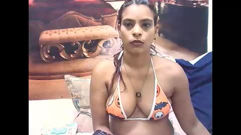 indiansexyass4u2luv online show from 31, 12, 2024