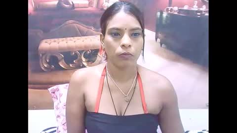 indiansexyass4u2luv online show from 4, 3, 2025