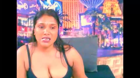 indiansexylady4u online show from 8, 9, 2025