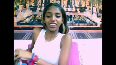 indiansexyslender4u2luv online show from 3, 1, 2025