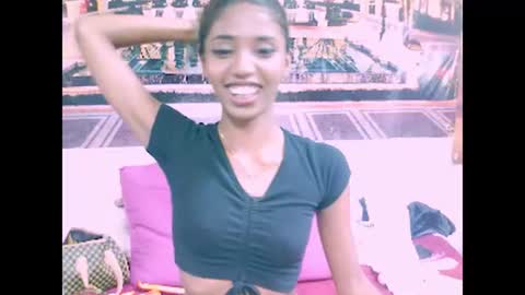 indiansexyslender4u2luv online show from 5, 1, 2025