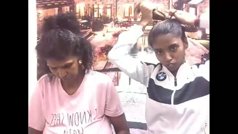 indiansexyslender4u2luv online show from 13, 1, 2025