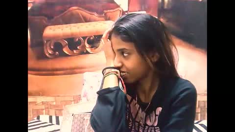 indiansexyslender4u2luv online show from 15, 9, 2025