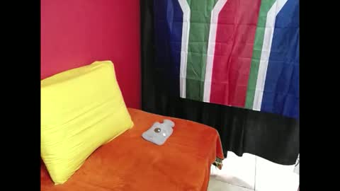 indianvixen07 online show from 15, 5, 2026
