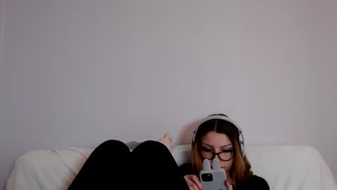 Snapshot of indigoelle chatting on 8, 3, 2025 Indigo Elle online show from 8, 3, 2025