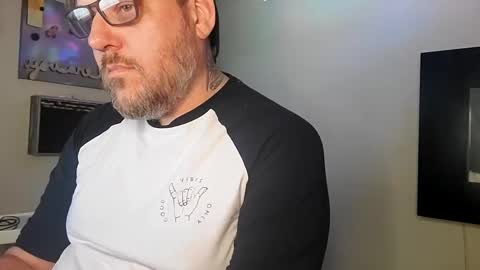 Snapshot of indigolvr chatting on 2, 1, 2025 BroLOU online show from 2, 1, 2025