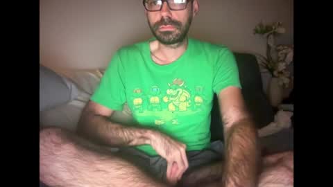 Snapshot of indiscriminator chatting on 30, 12, 2024 just1dude online show from 30, 12, 2024