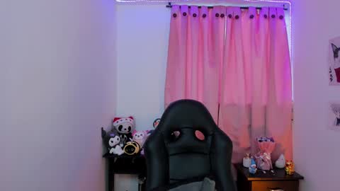 Snapshot of indra_cam chatting on 8, 1, 2025 Diana online show from 8, 1, 2025