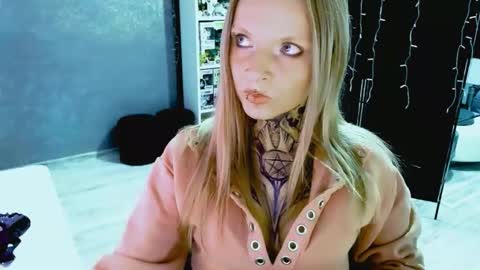 InesDesire online show from 18, 9, 2025