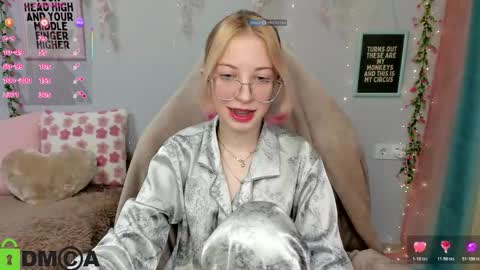 Mia online show from 3, 3, 2026