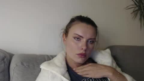 Sweet girl online show from 22, 12, 2024