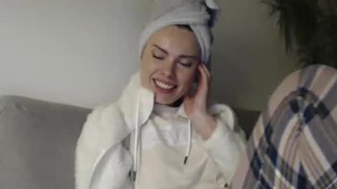 Sweet girl online show from 9, 2, 2025