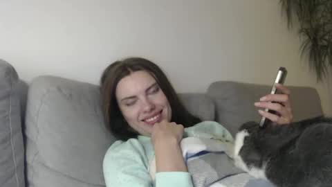 Sweet girl online show from 7, 3, 2025