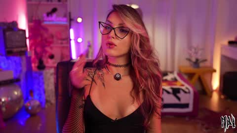 MAL ---  online show from 12, 10, 2025