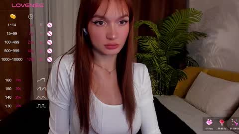 Snapshot of ingergirl chatting on 28, 10, 2025 Vicki FANSLY ---   online show from 28, 10, 2025