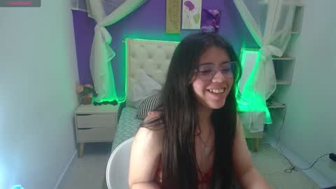 Snapshot of ingrid_casas chatting on 12, 12, 2024 Ingrid petite online show from 12, 12, 2024
