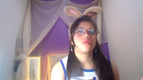 Snapshot of ingrid_casas chatting on 18, 12, 2024 Ingrid petite online show from 18, 12, 2024