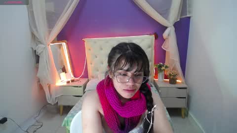 Snapshot of ingrid_casas chatting on 15, 1, 2025 Ingrid petite online show from 15, 1, 2025
