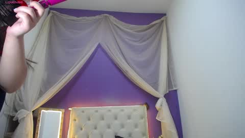 Snapshot of ingrid_casas chatting on 16, 1, 2025 Ingrid petite online show from 16, 1, 2025