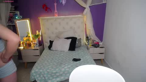 Snapshot of ingrid_casas chatting on 11, 2, 2025 Ingrid petite online show from 11, 2, 2025