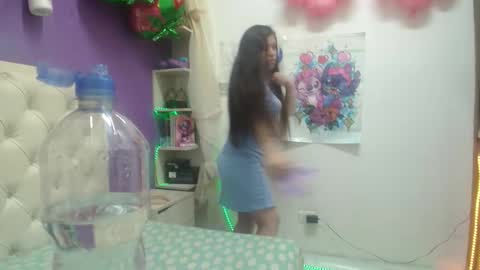 Snapshot of ingrid_casas chatting on 7, 10, 2025 Ingrid petite online show from 7, 10, 2025