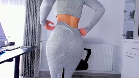 Ingrid online show from 7, 2, 2025