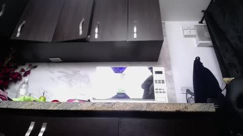 Iniya online show from 6, 11, 2025