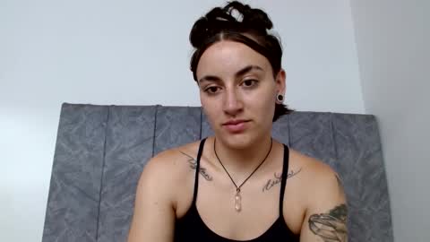 Snapshot of inkedgoddess58 chatting on 13, 10, 2025 lyan onlyfans n linda online show from 13, 10, 2025