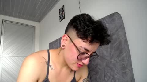 lyan onlyfans n linda online show from 30, 4, 2026
