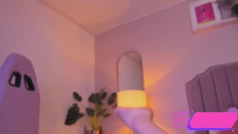 Snapshot of innana_babe chatting on 24, 2, 2025 Innana  online show from 24, 2, 2025