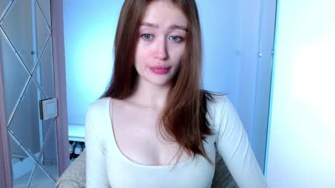 Lina online show from 6, 2, 2025