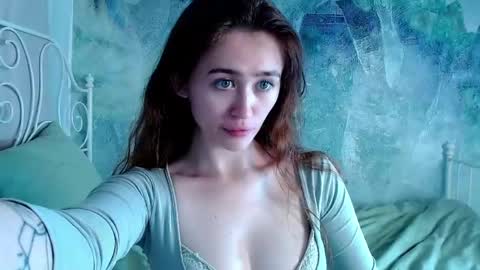 Lina online show from 8, 5, 2026