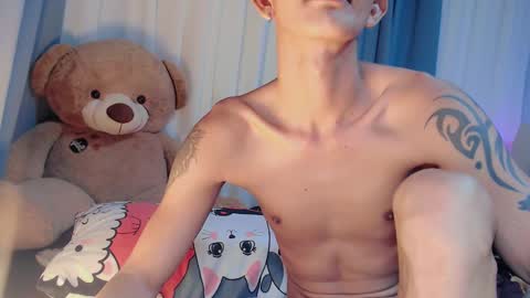 Snapshot of innocent_twinkxx chatting on 16, 12, 2024 calvin online show from 16, 12, 2024