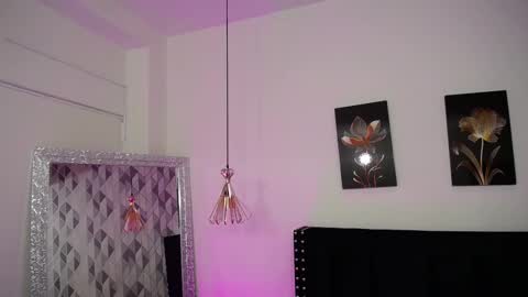 Snapshot of innocentlady_ chatting on 7, 3, 2025 SELENA  online show from 7, 3, 2025