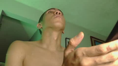 Snapshot of innocentsweetboy chatting on 4, 2, 2025 Aaron online show from 4, 2, 2025