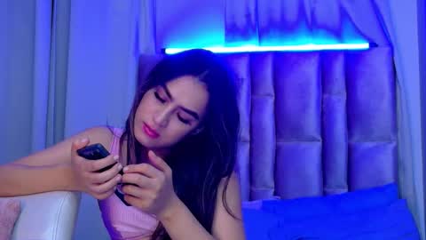 Snapshot of innoocentluna chatting on 28, 10, 2025 Innoocent Luna online show from 28, 10, 2025