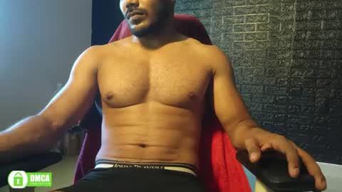 Snapshot of insanestud_miles chatting on 5, 7, 2026 Miles online show from 5, 7, 2026